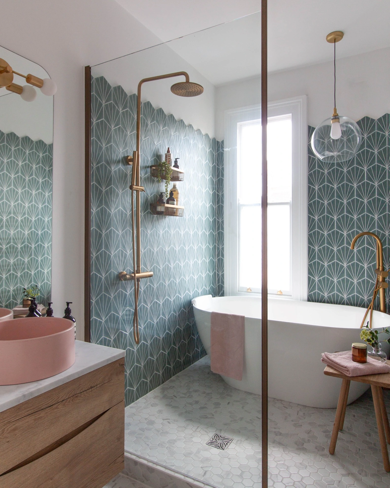 A beautifully tiled bathroom by Westwoods Tiling